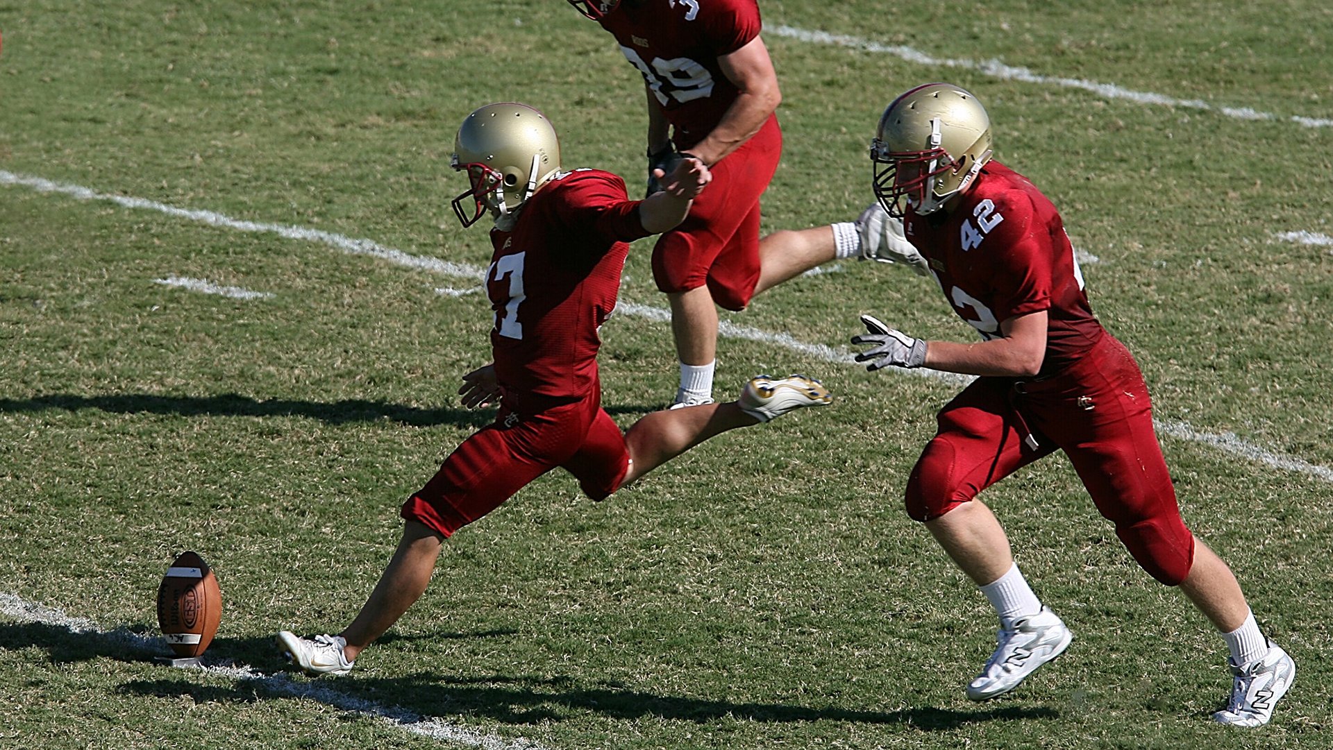 格斗之夜，巅峰对决引爆全球观众热情