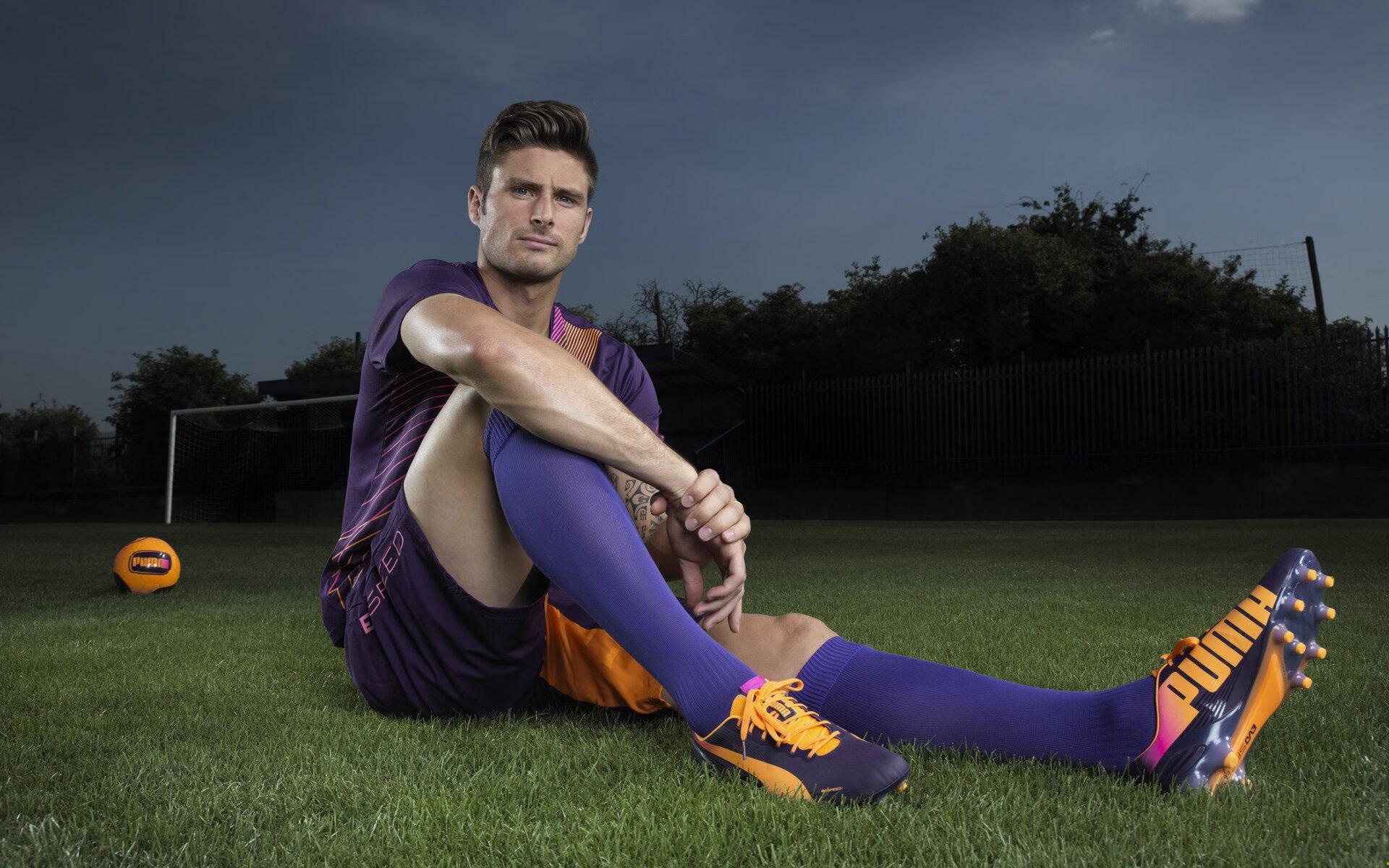 哈兰德梅开二度助曼城豪取五连胜 英超金靴之争再起波澜